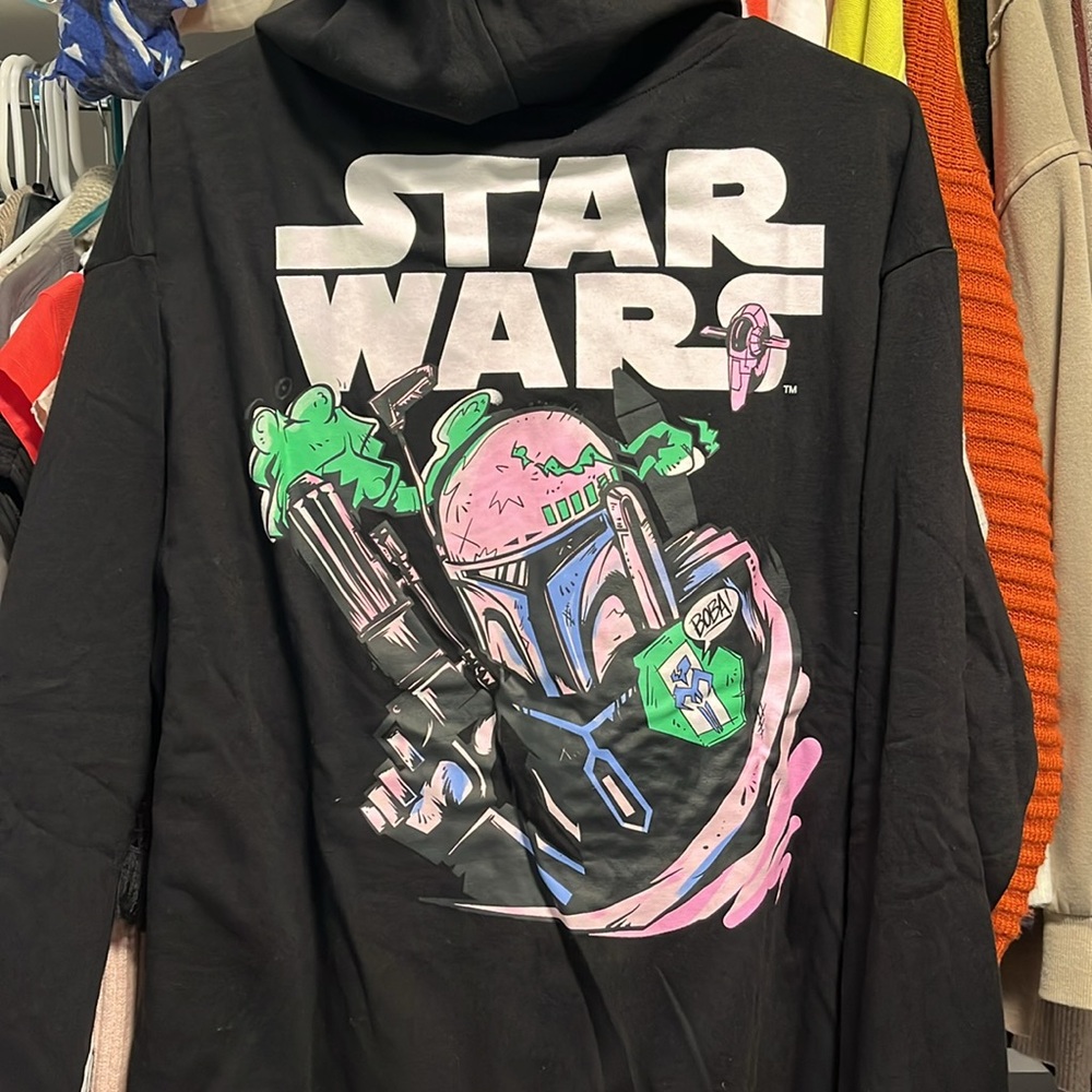 NWT Star Wars Boba-Fett hooded sweatshirt